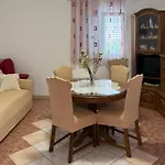 Awesome In Okrug Gornji With Wifi Appartamento *